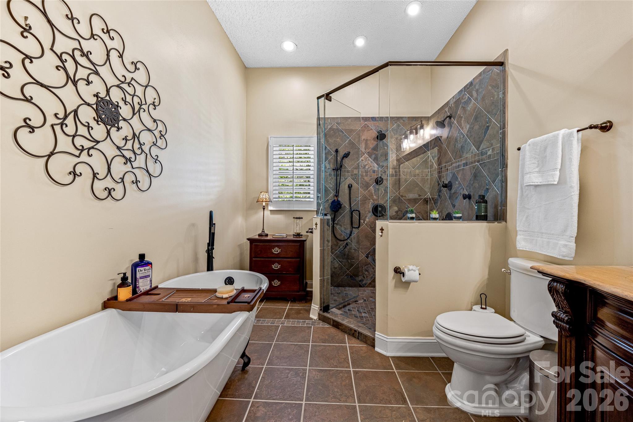 672 Blythe Street Hendersonville NC 28739
