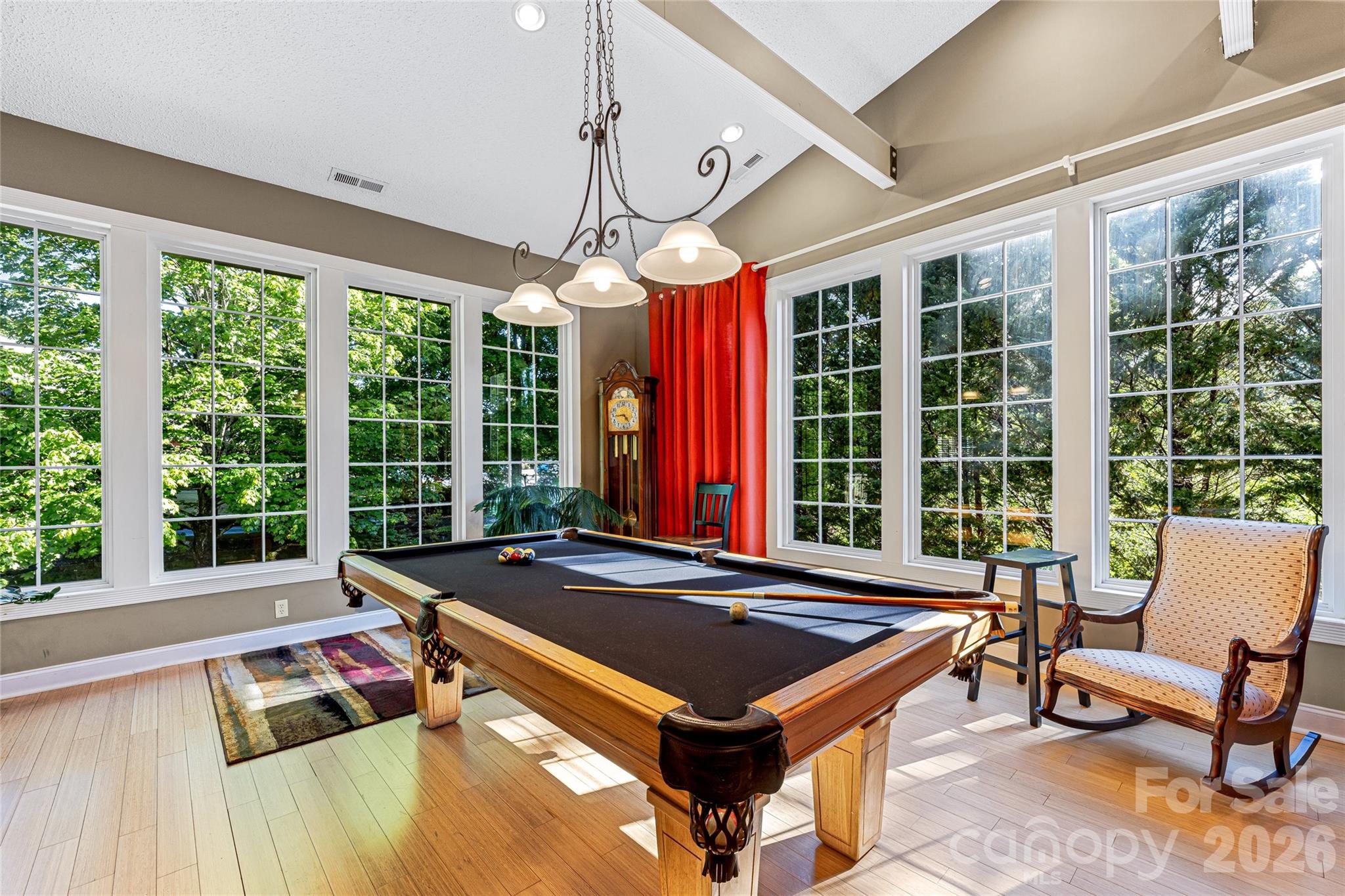 672 Blythe Street Hendersonville NC 28739