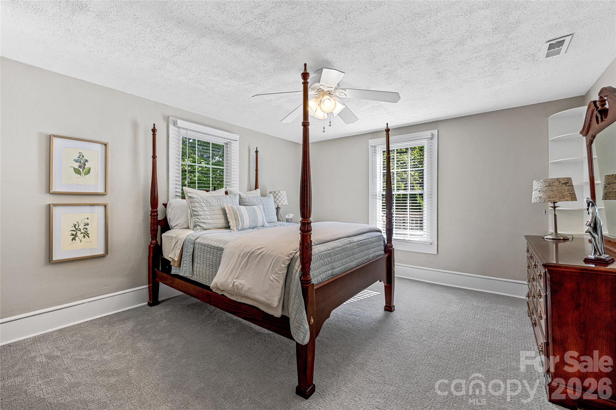 672 Blythe Street Hendersonville NC 28739