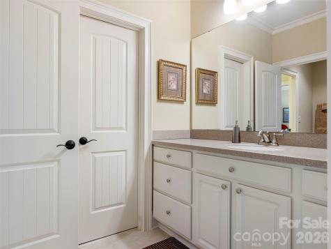 2130 Garden View Lane Matthews NC 28104