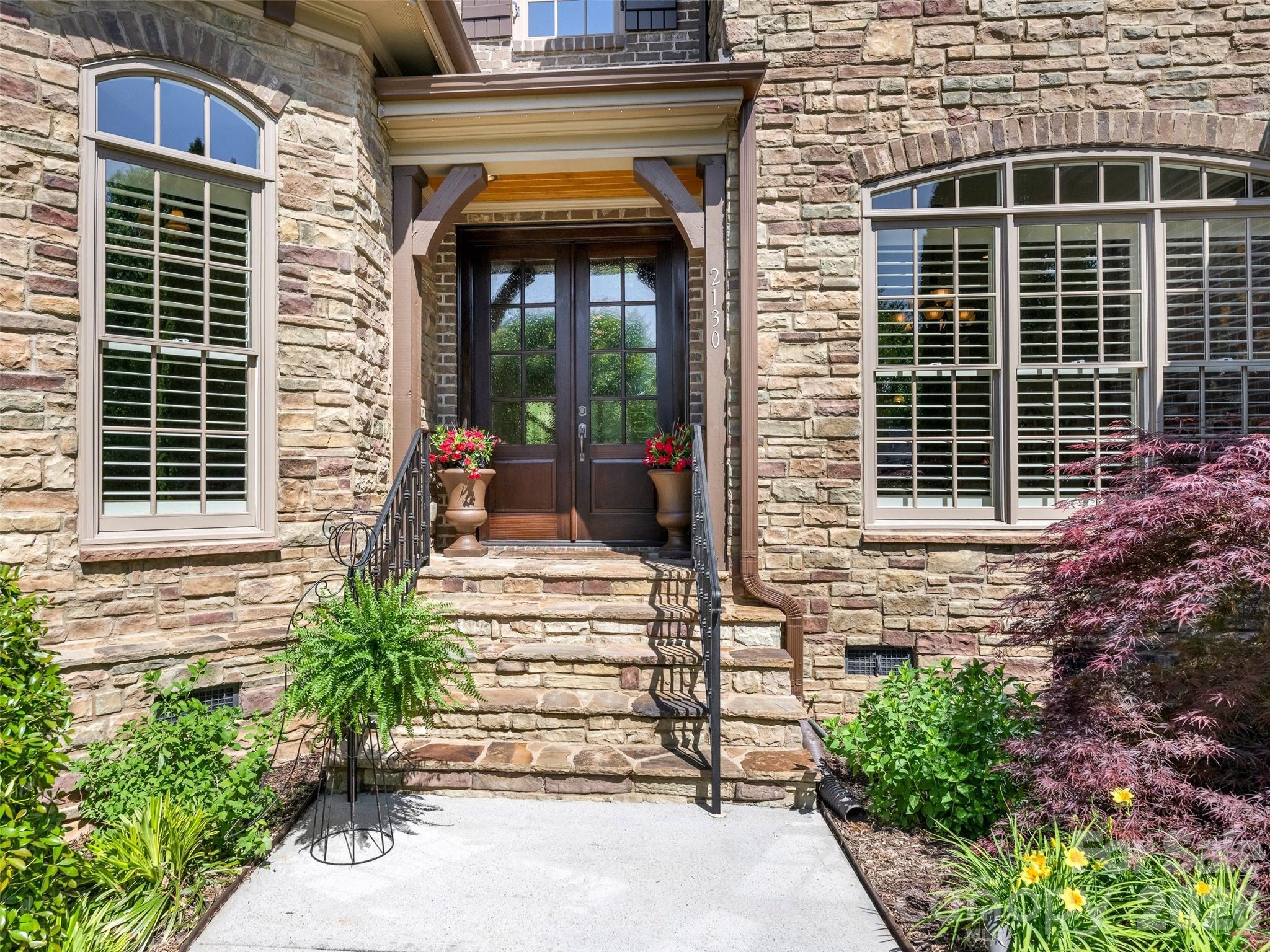 2130 Garden View Lane Matthews NC 28104