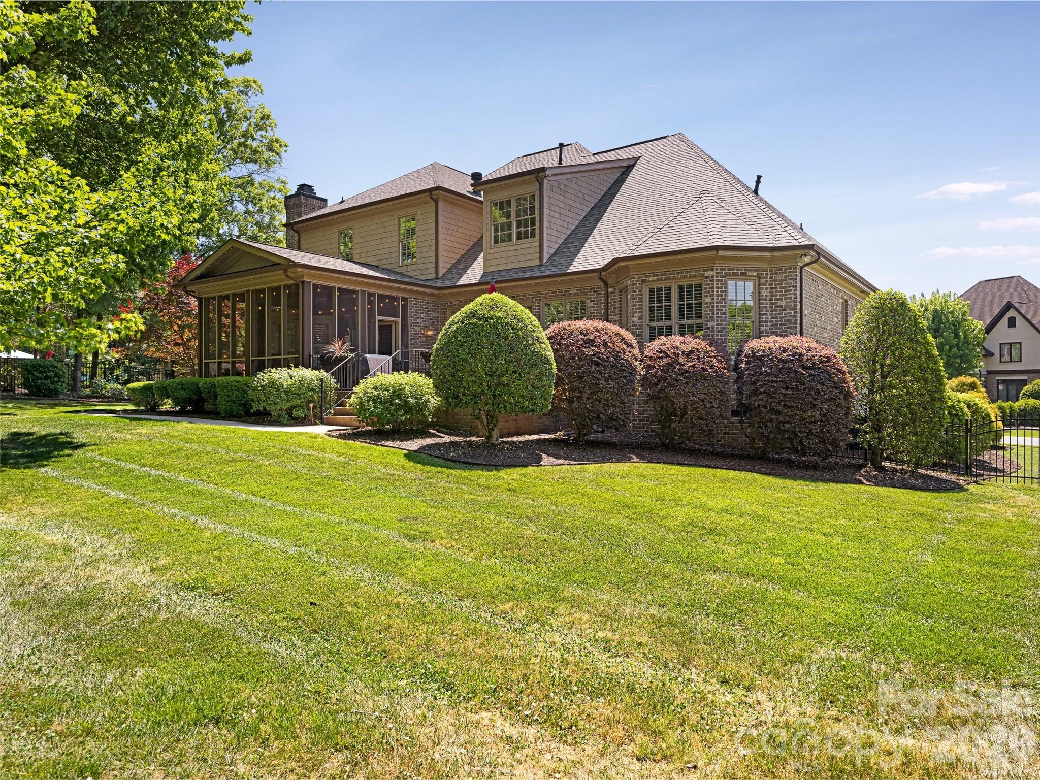 2130 Garden View Lane Matthews NC 28104