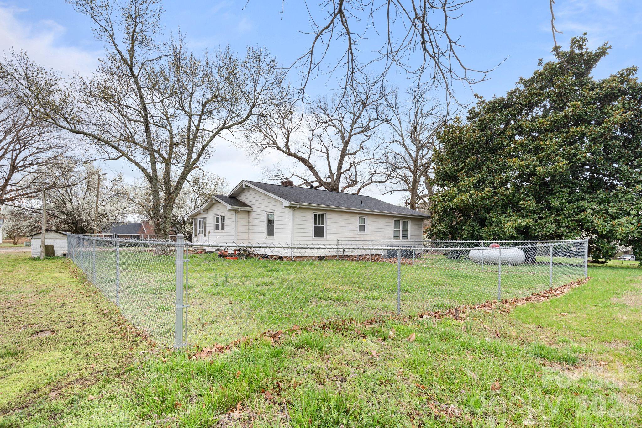 15420 Lucia Riverbend Highway Stanley NC 28164