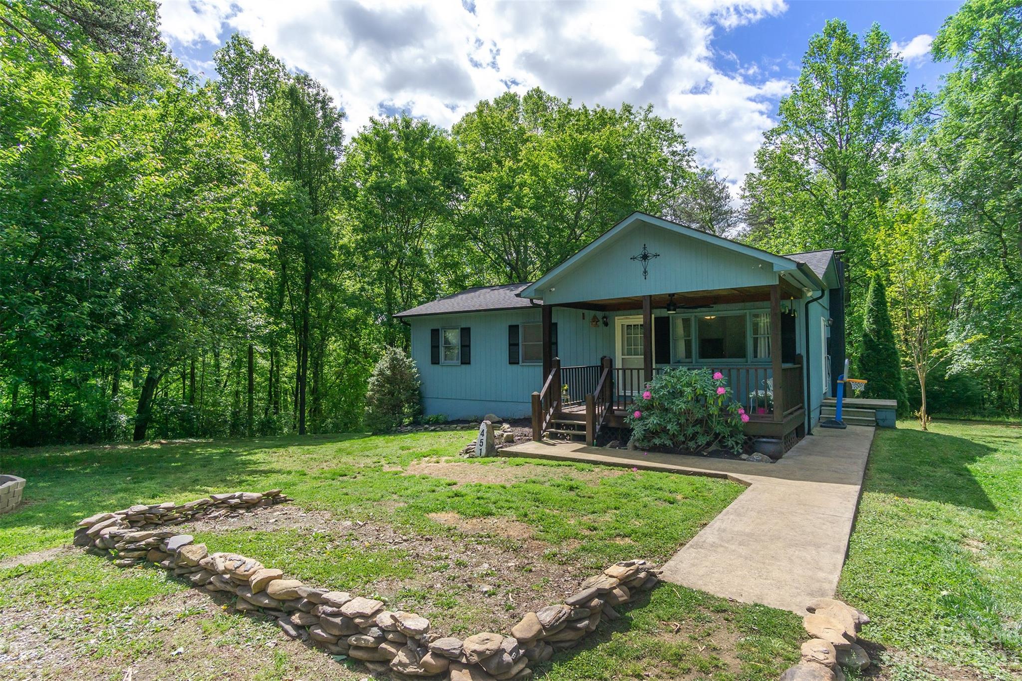 451 Stroud Street Marion NC 28752
