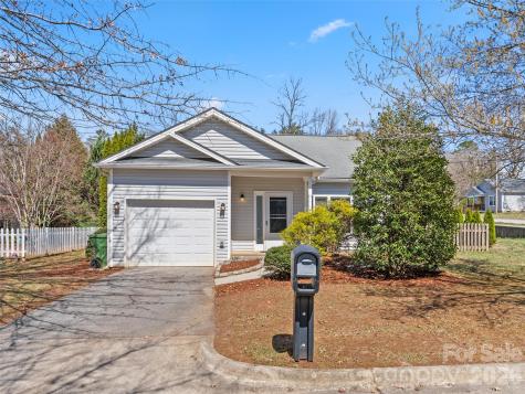 15 Scottish Circle Asheville NC 28803