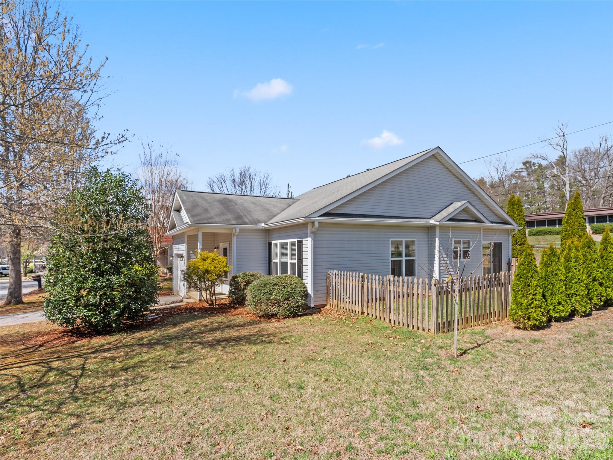 15 Scottish Circle Asheville NC 28803