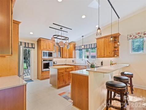 9 Golfview Drive Maggie Valley NC 28751