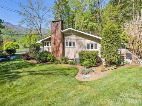9 Golfview Drive Maggie Valley NC 28751