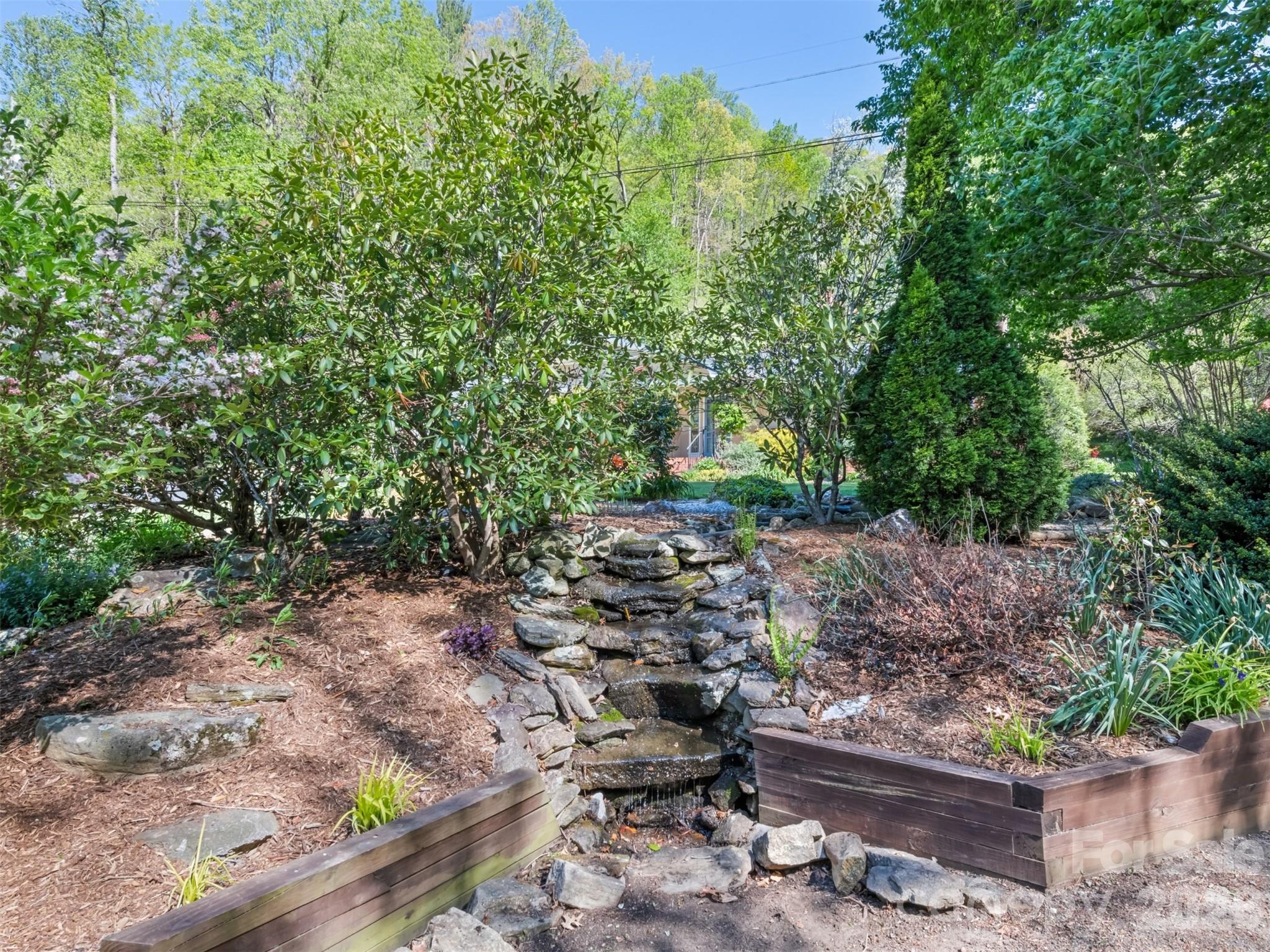 9 Golfview Drive Maggie Valley NC 28751