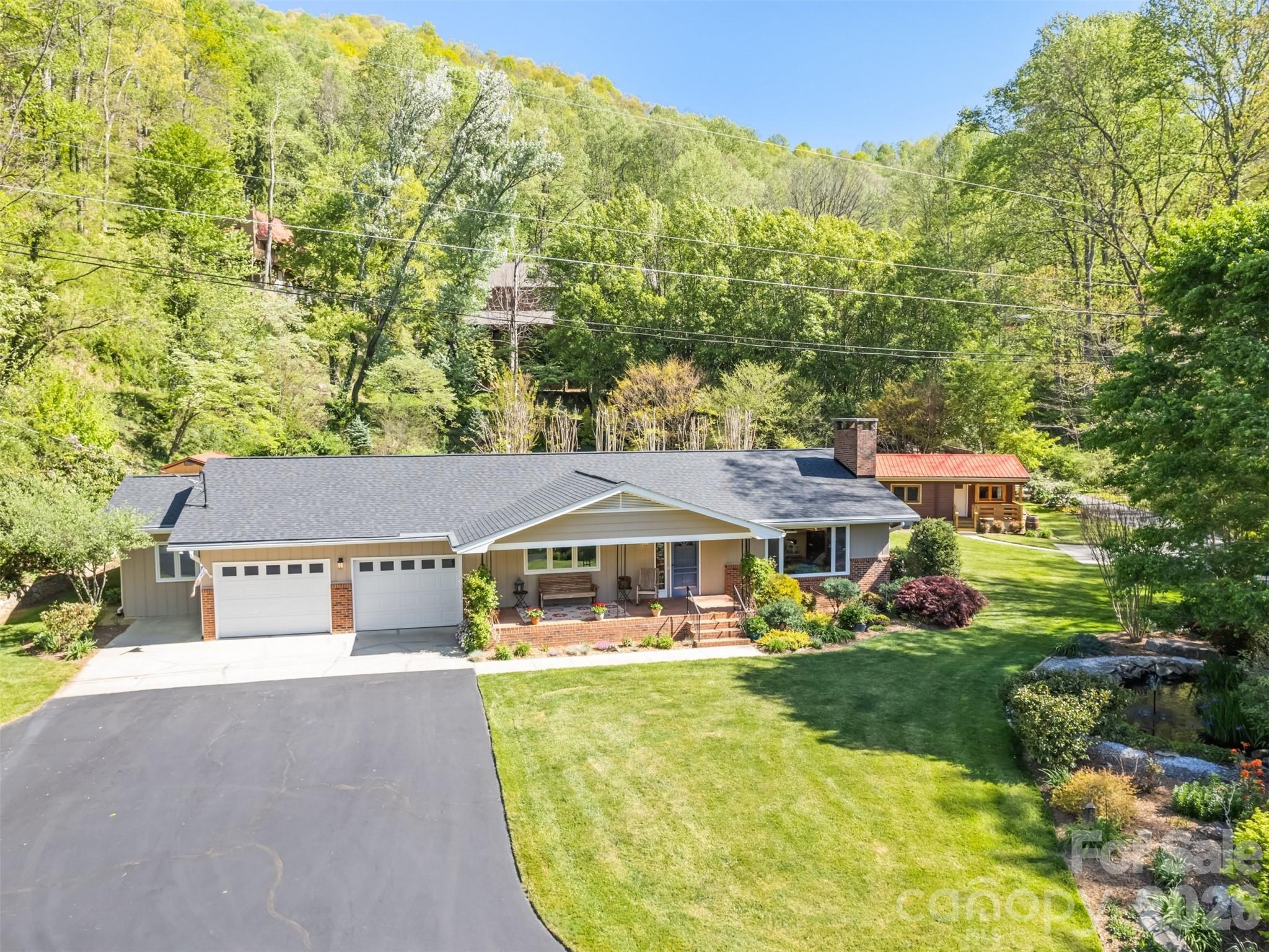 9 Golfview Drive Maggie Valley NC 28751