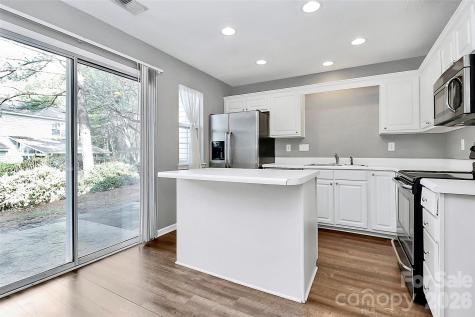 10739 Holly Ridge Boulevard Charlotte NC 28216