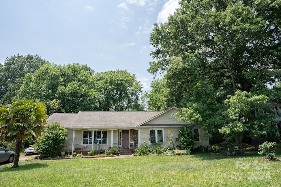 7038 Marlbrook Drive Charlotte NC 28212