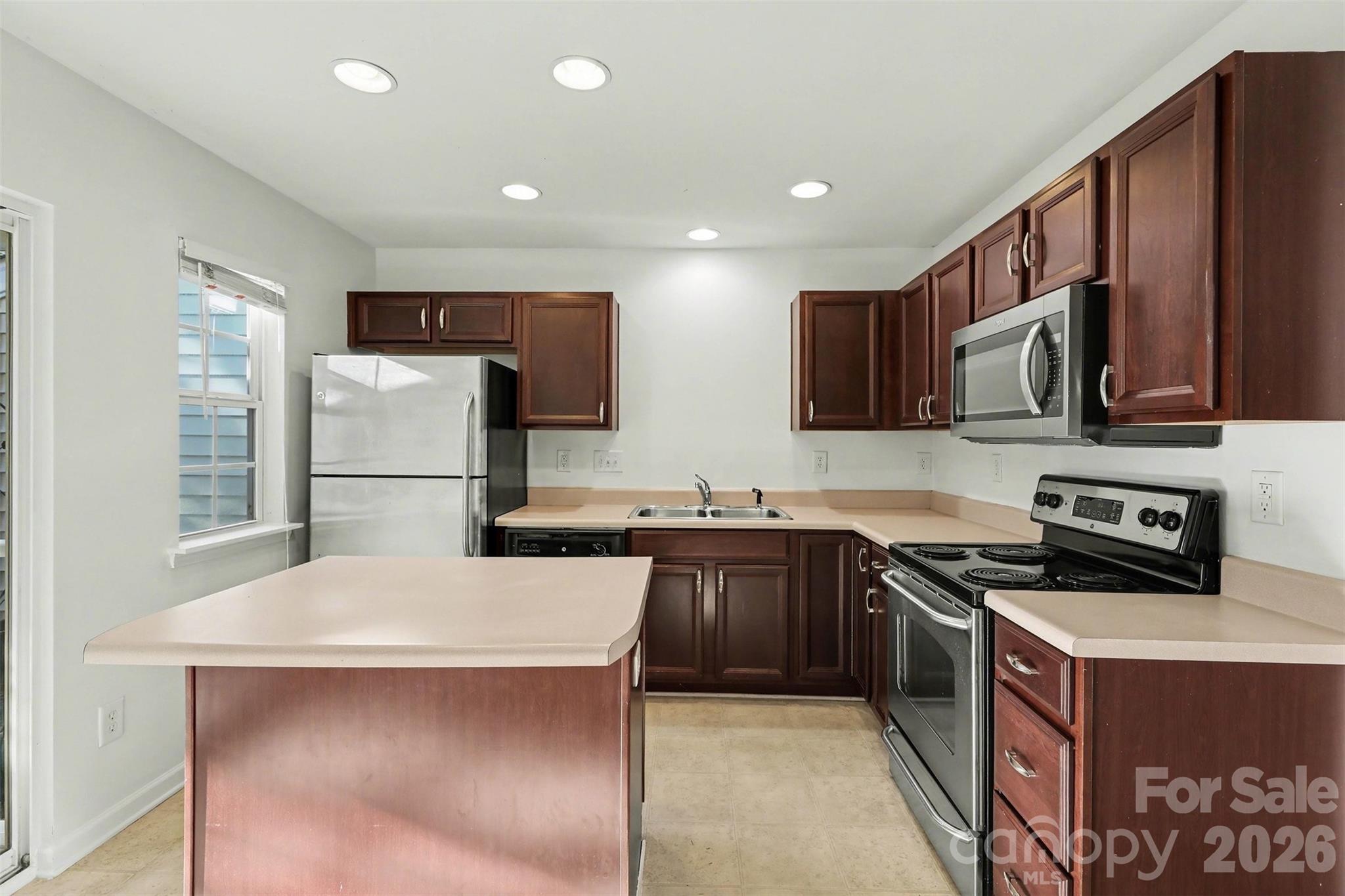 2515 Brackley Place NW Concord NC 28027