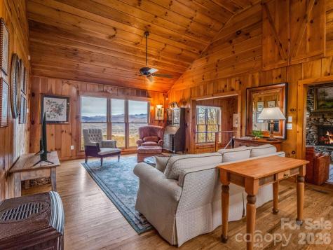 1692 Becky Mountain Road Brevard NC 28712