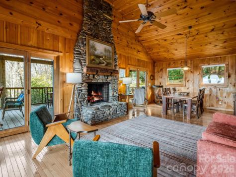 1692 Becky Mountain Road Brevard NC 28712