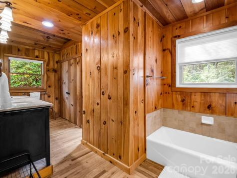 1692 Becky Mountain Road Brevard NC 28712