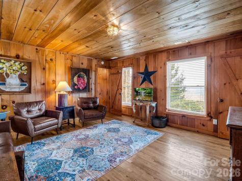 1692 Becky Mountain Road Brevard NC 28712