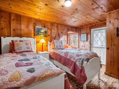 1692 Becky Mountain Road Brevard NC 28712