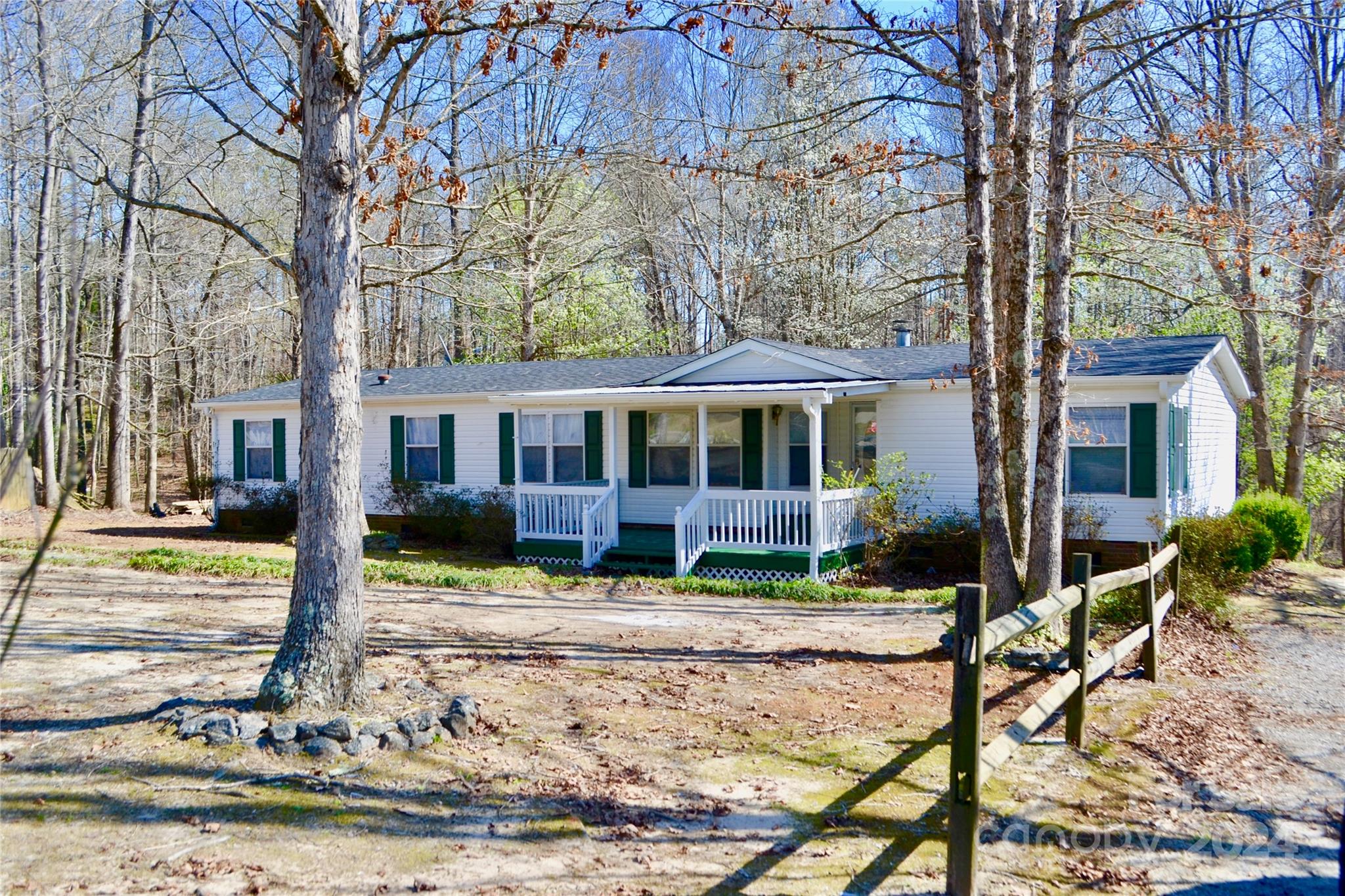 1390 Harris Henrietta Road Forest City NC 28043