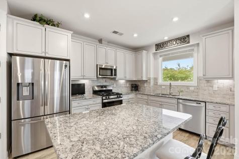12520 Old Iron Lane Charlotte NC 28215