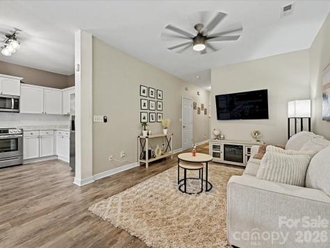 334 Bridal Veil Drive Charlotte NC 28217