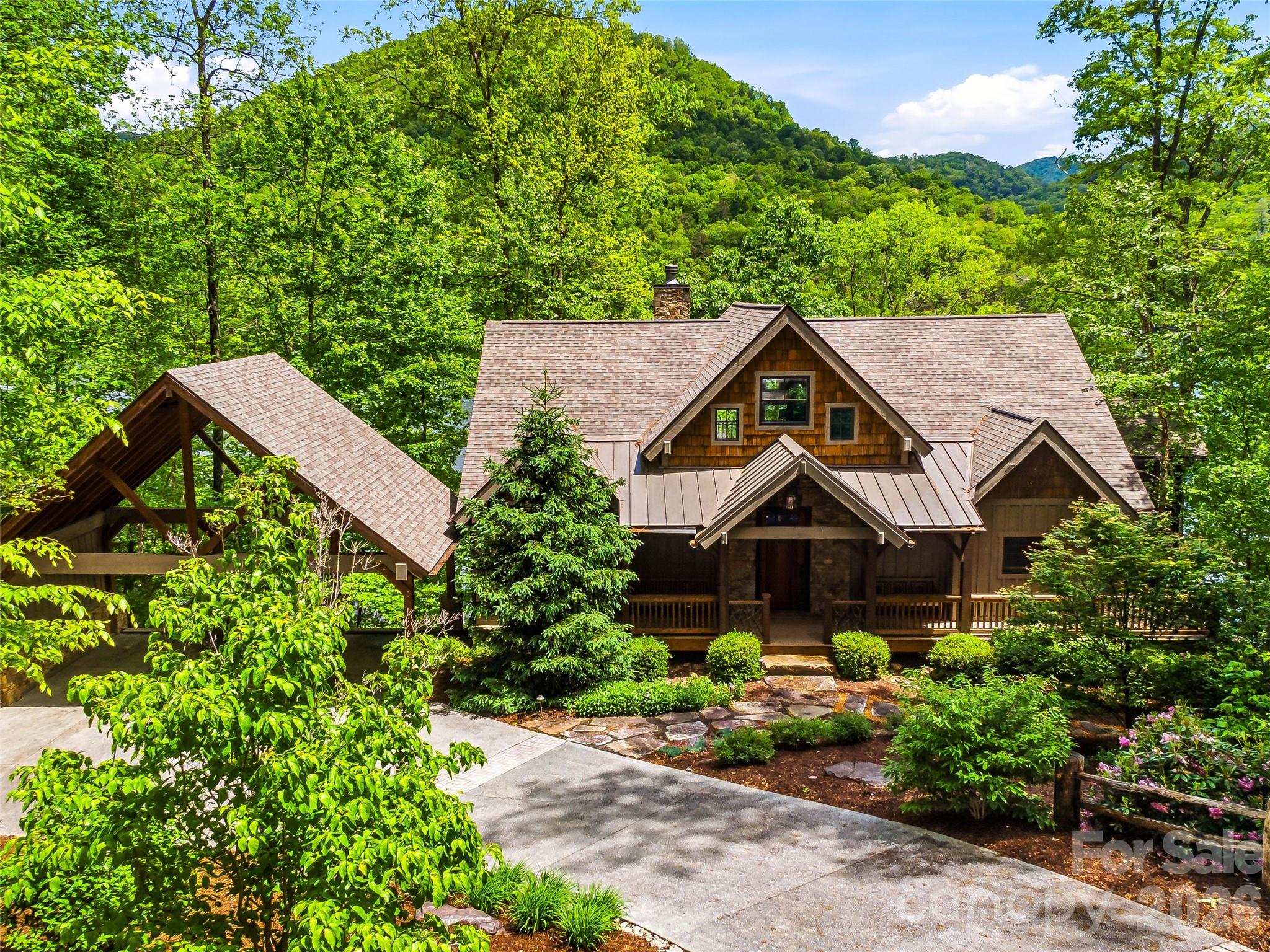 Tuckasegee NC, 60 Shoreline Drive