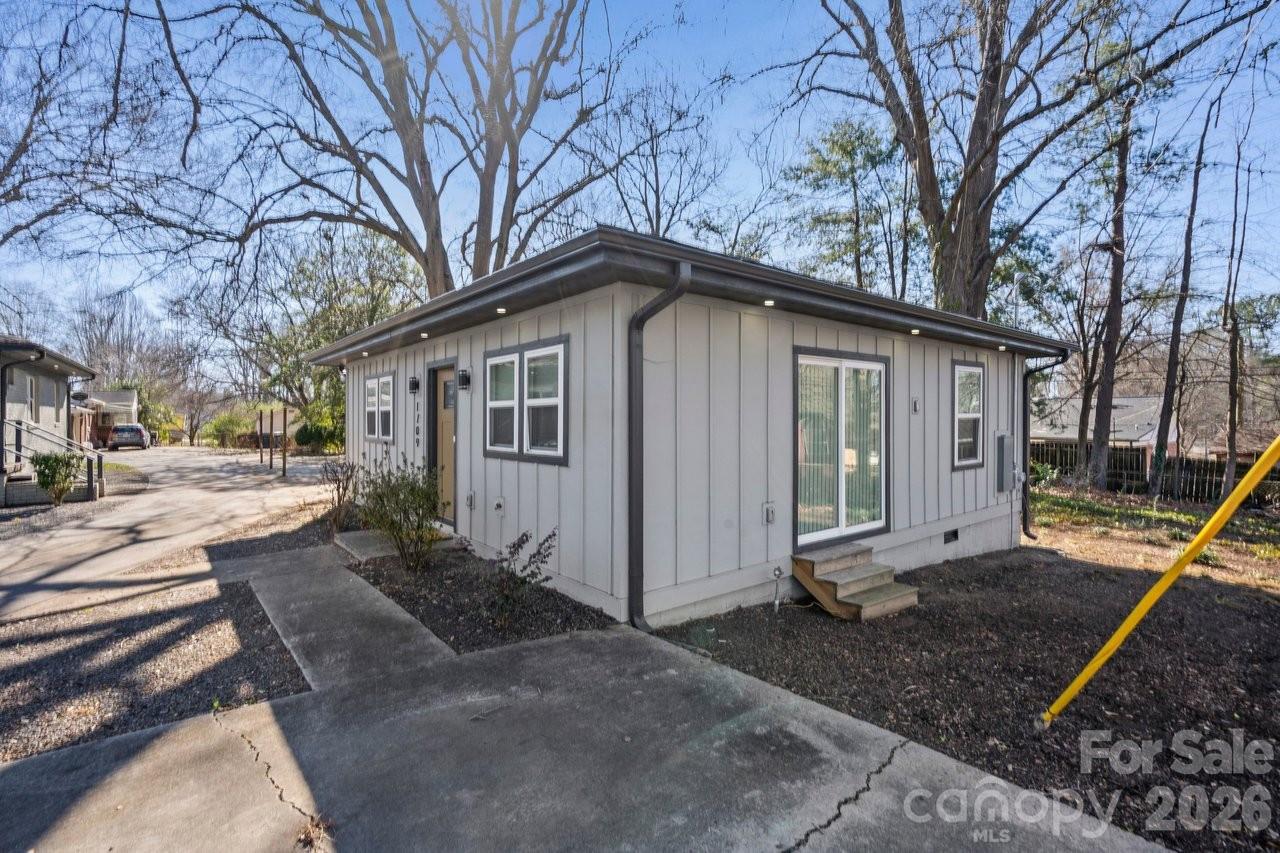 1713 Davis Park Road Gastonia NC 28052
