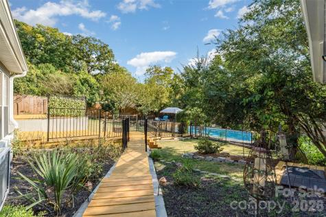 4212 Montibello Drive Charlotte NC 28226