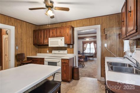 27 Ormond Avenue Asheville NC 28806