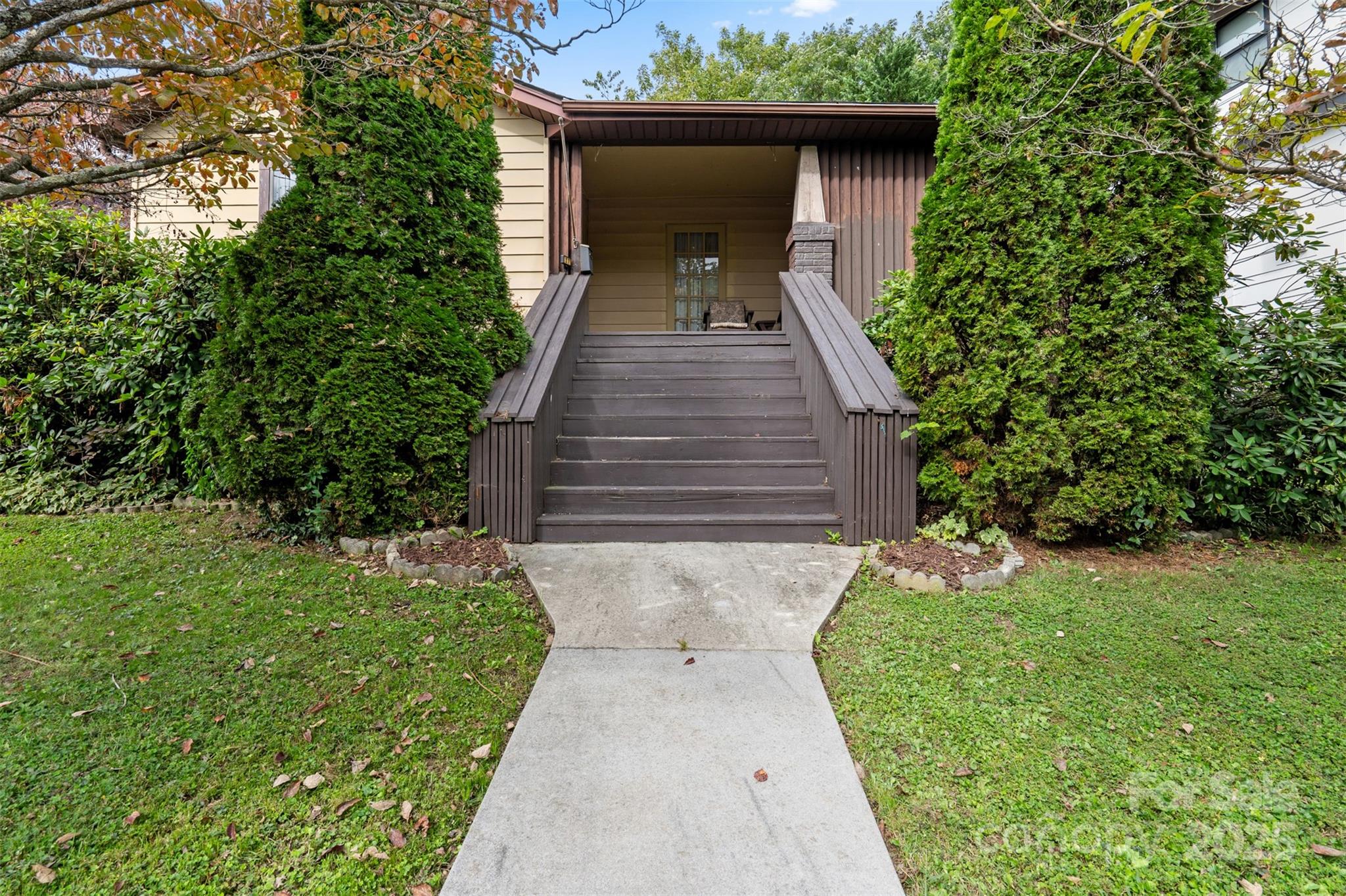 27 Ormond Avenue Asheville NC 28806