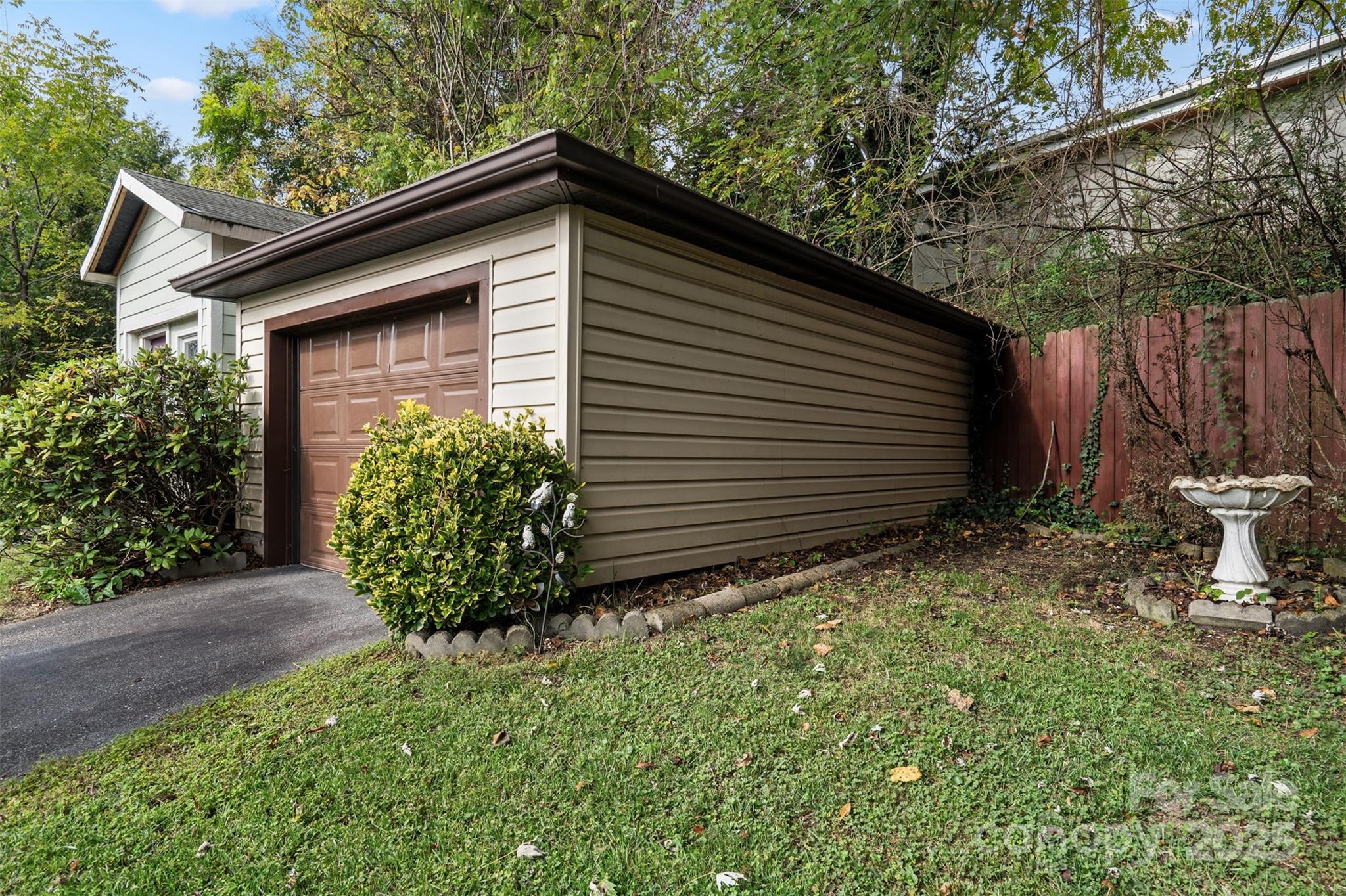 27 Ormond Avenue Asheville NC 28806