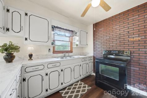 2532 Old Trenton Place Lenoir NC 28645