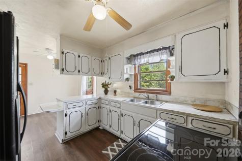 2532 Old Trenton Place Lenoir NC 28645