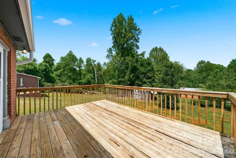 2532 Old Trenton Place Lenoir NC 28645