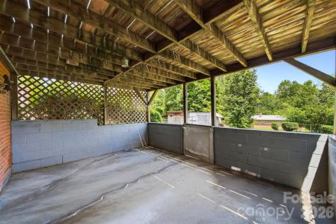2532 Old Trenton Place Lenoir NC 28645