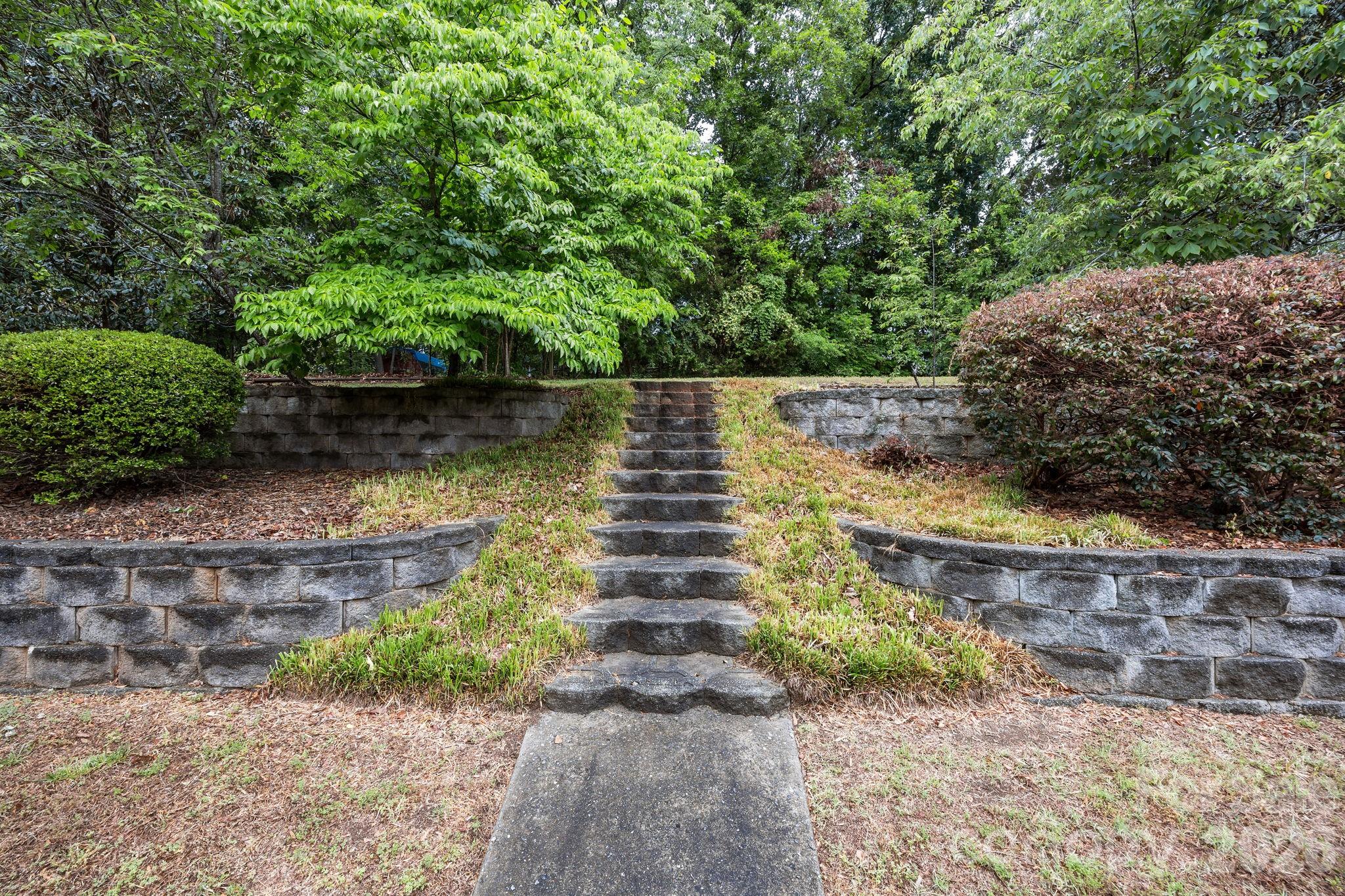 11331 Mendora Drive Charlotte NC 28215
