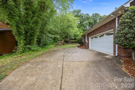 11331 Mendora Drive Charlotte NC 28215