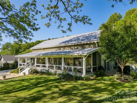 367 Nannys Lane Sylva NC 28779