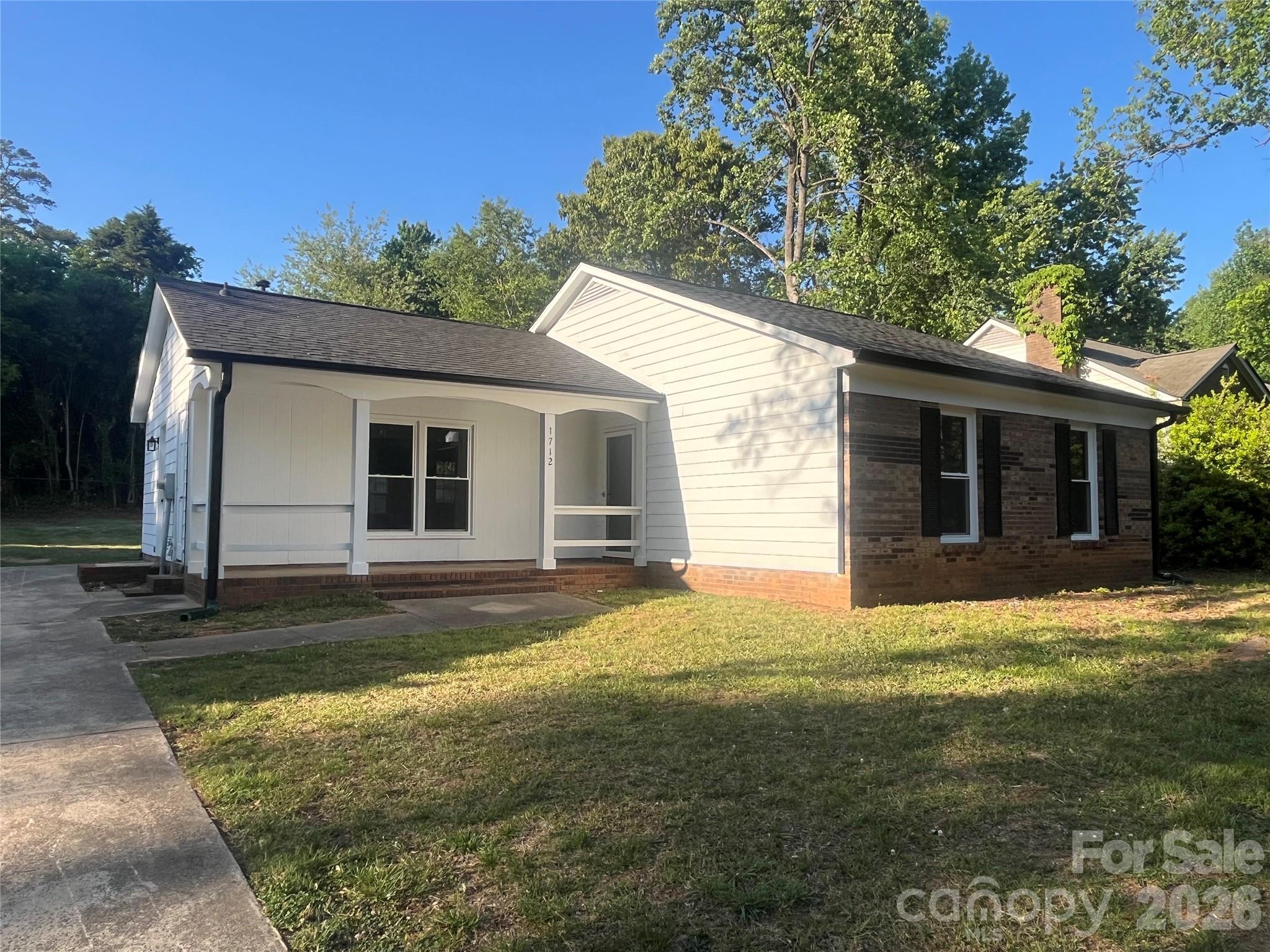 1712 Blandford Drive Charlotte NC 28262