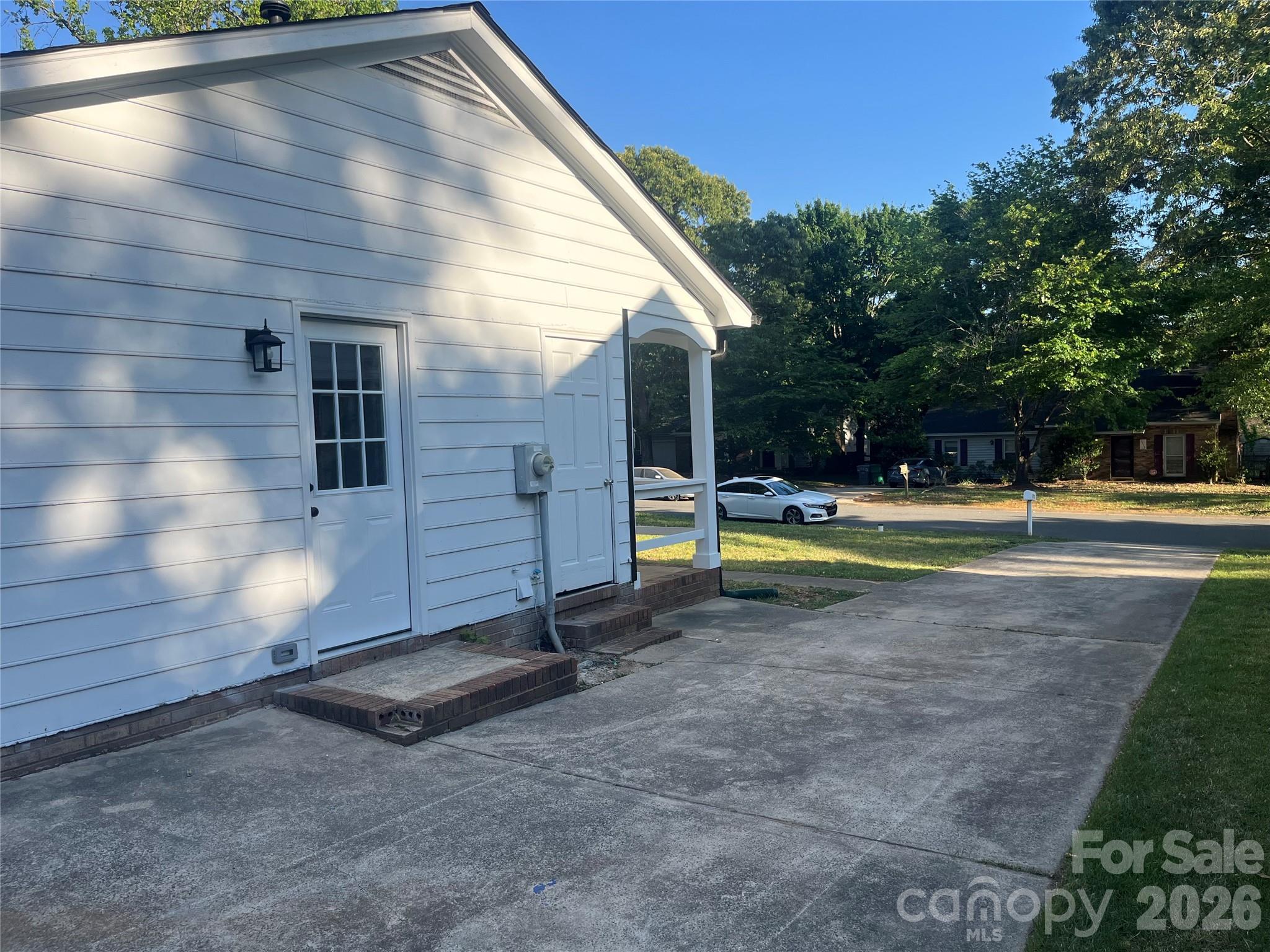 1712 Blandford Drive Charlotte NC 28262