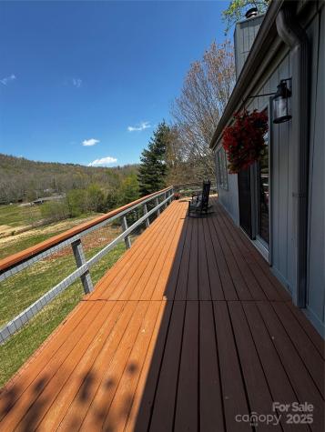 145 Townhouse Drive Burnsville NC 28714