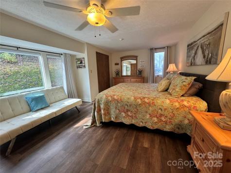 145 Townhouse Drive Burnsville NC 28714