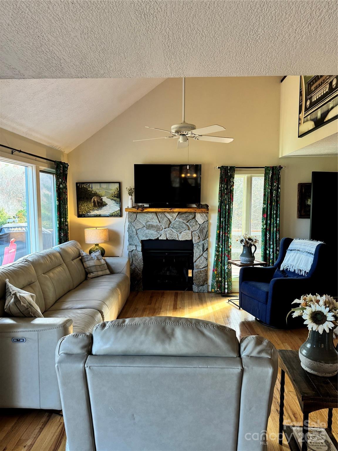 145 Townhouse Drive Burnsville NC 28714
