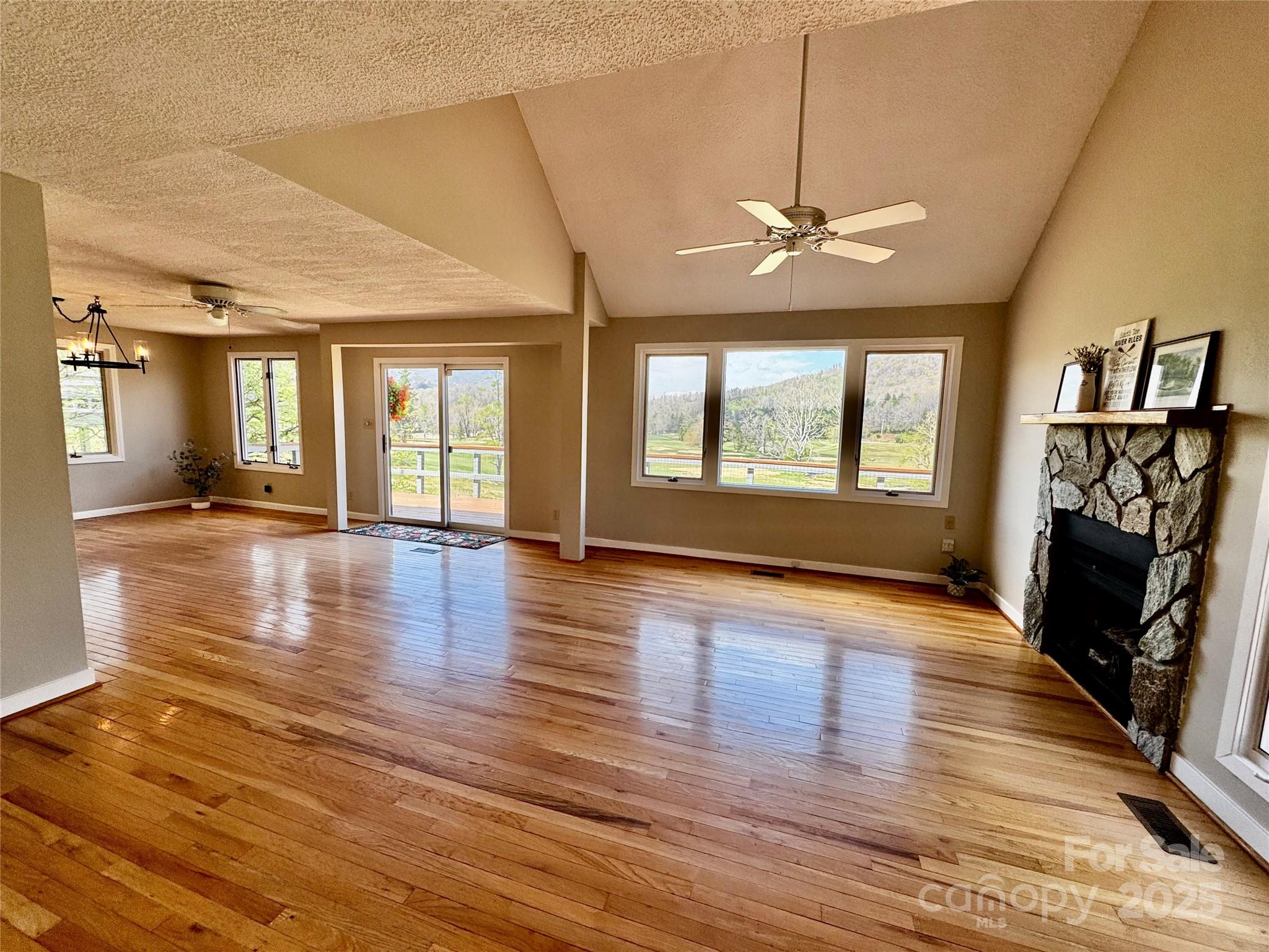 145 Townhouse Drive Burnsville NC 28714