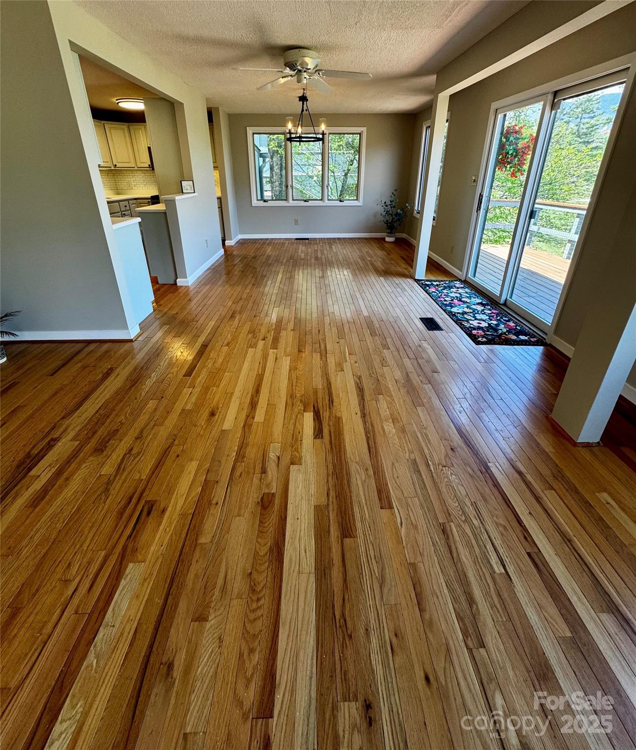 145 Townhouse Drive Burnsville NC 28714