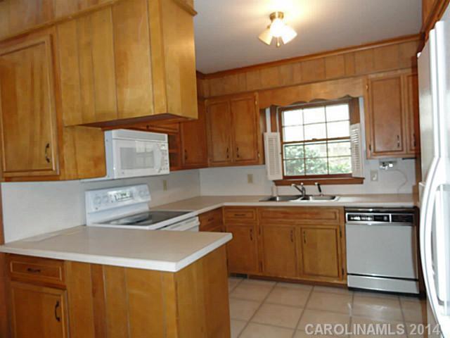 215 Sardis View Lane Charlotte NC 28270