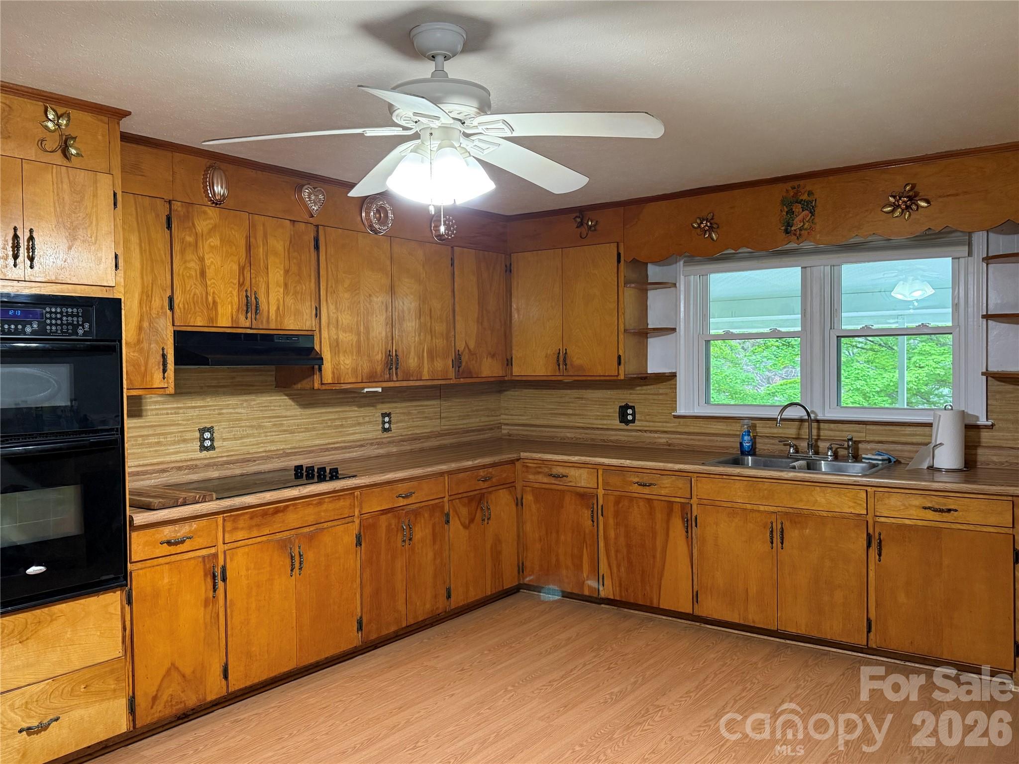 44 Tuttle Road Hendersonville NC 28792