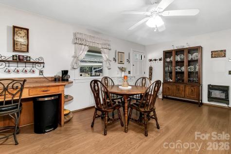 44 Tuttle Road Hendersonville NC 28792