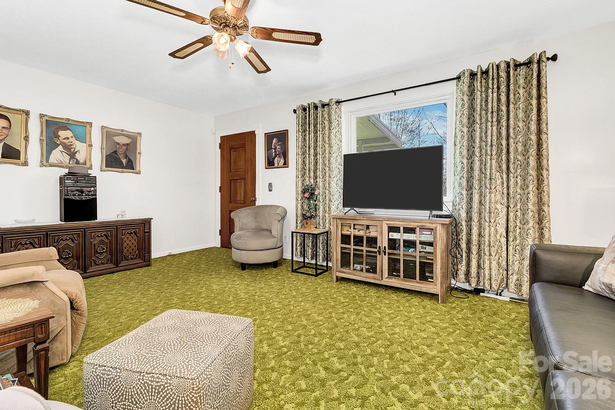 44 Tuttle Road Hendersonville NC 28792