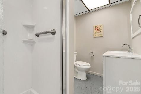 44 Tuttle Road Hendersonville NC 28792